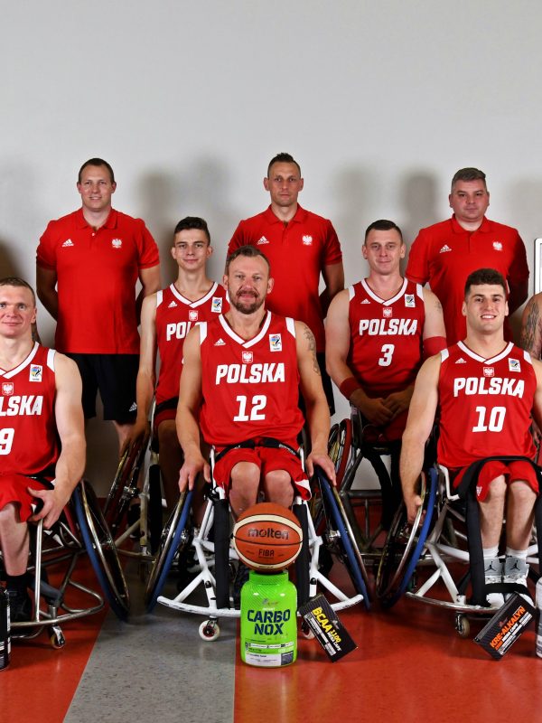 KADRA BUDUJE FORMĘ Z OLIMP SPORT NUTRITION